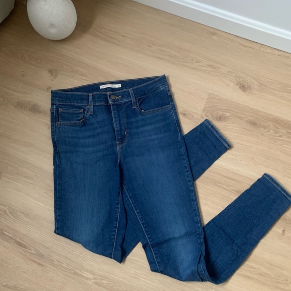 Levi’s - blue jeans - Picture 1 of 2